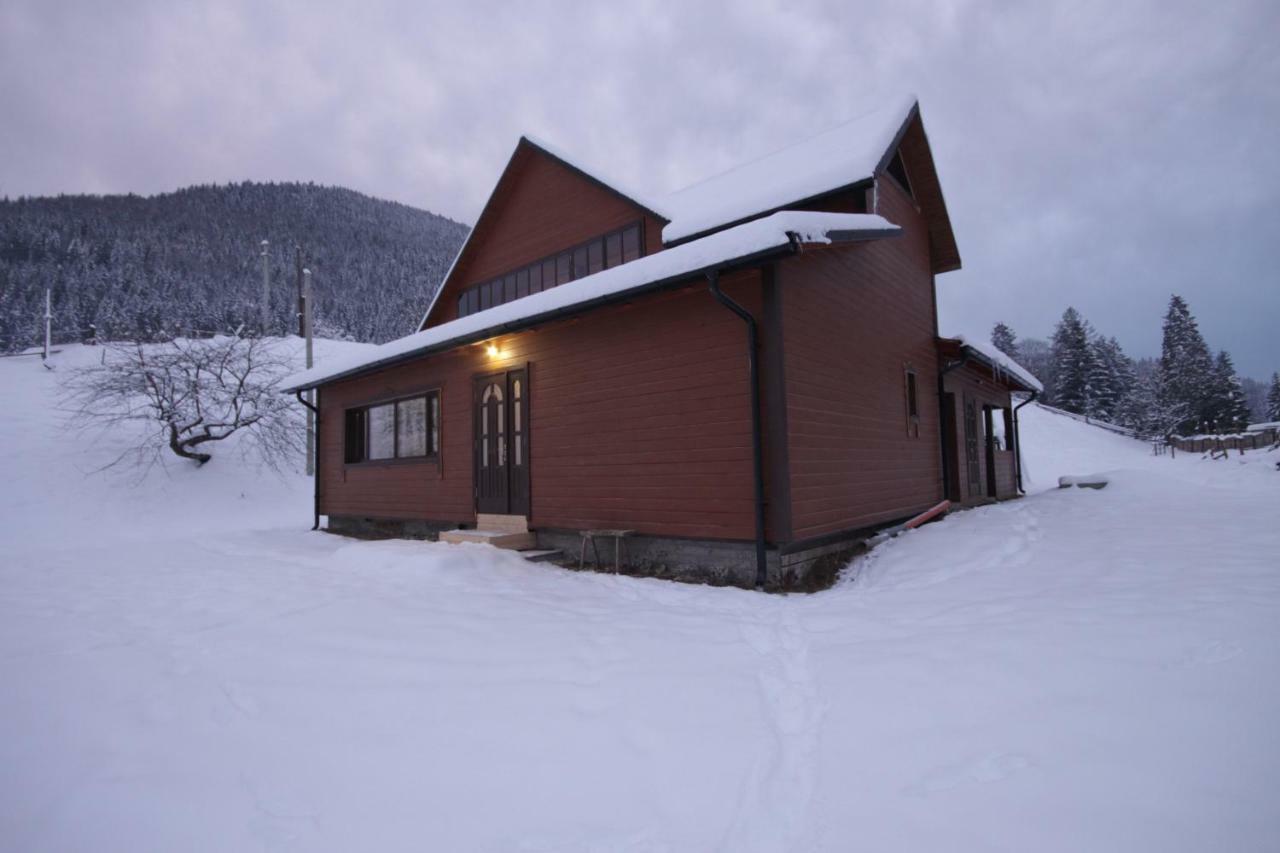 Villa Ozdoba Werchowyna Exterior foto
